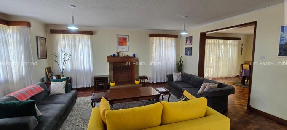 4 Bed Villa with En Suite in Lavington - 7