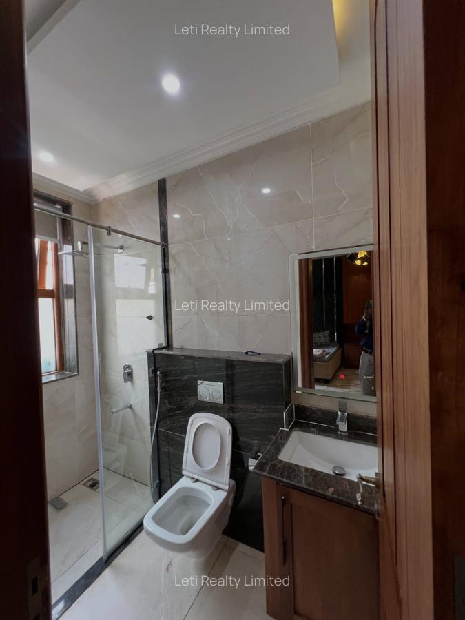 5 Bed Townhouse with En Suite in Lavington - 7