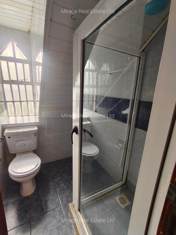 4 Bed Apartment with Swimming Pool in Kilimani - 16