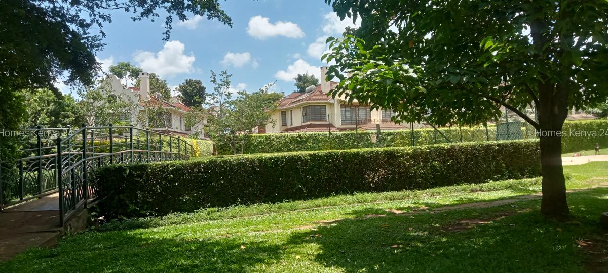 4 Bed Townhouse in Kiambu Road - 5