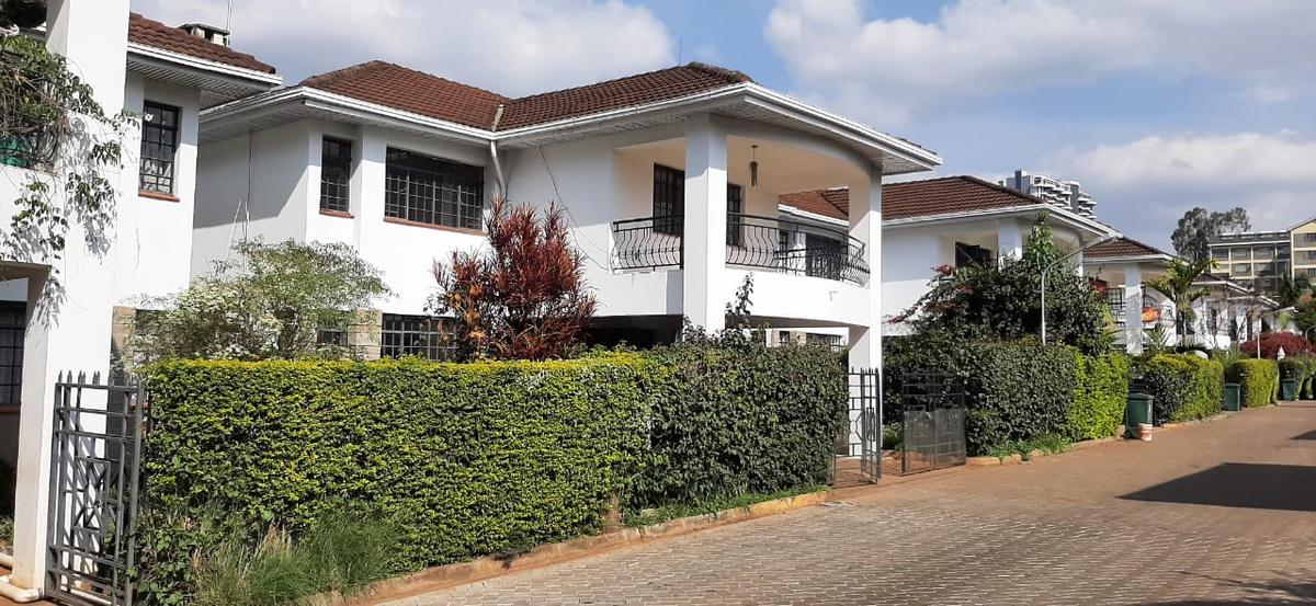 4 Bed Townhouse with En Suite in Westlands Area - 4