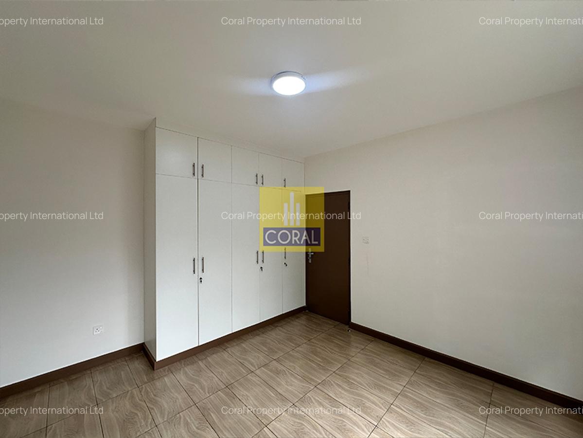 2 Bed Apartment in Parklands - 7