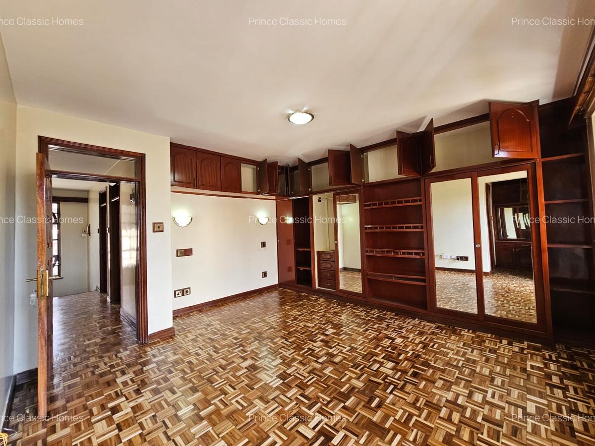 5 Bed Townhouse with En Suite in Lavington - 5