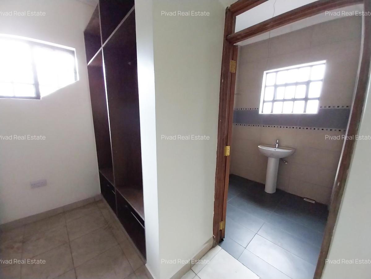 5 Bed Townhouse with En Suite in Kiambu Road - 6
