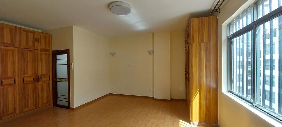 4 Bed Apartment with En Suite in Kilimani - 2