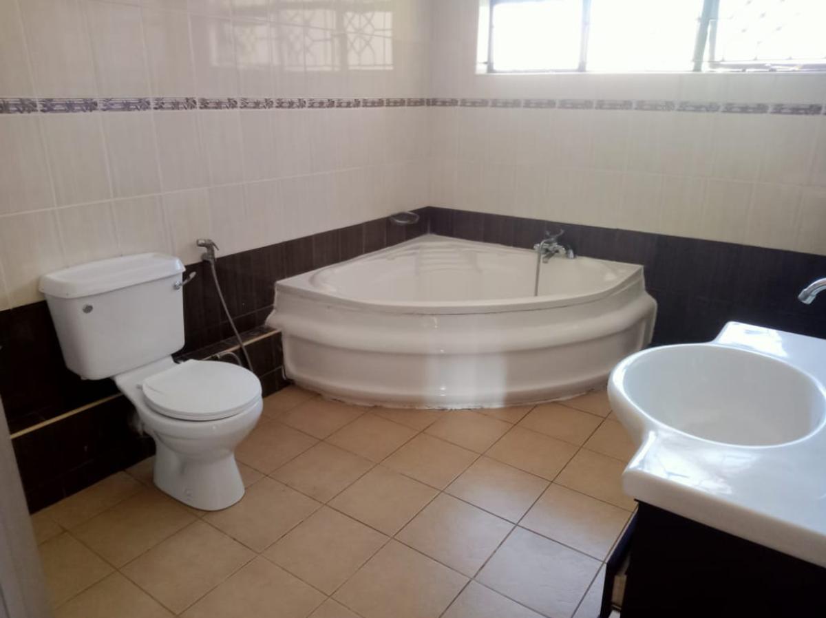 4 Bed House with En Suite at Old Runda - 8