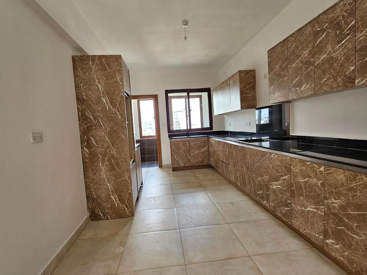 3 Bed Apartment with En Suite at Rhapta - 4