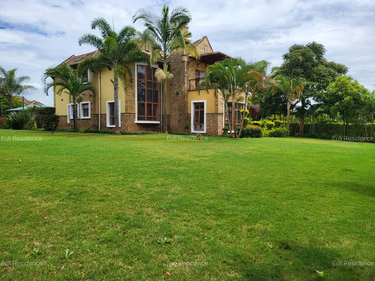 5 Bed Townhouse with En Suite at Runda Drive - 17