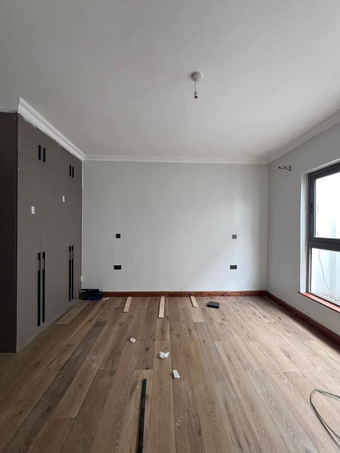 5 Bed Villa with En Suite in Lavington - 8