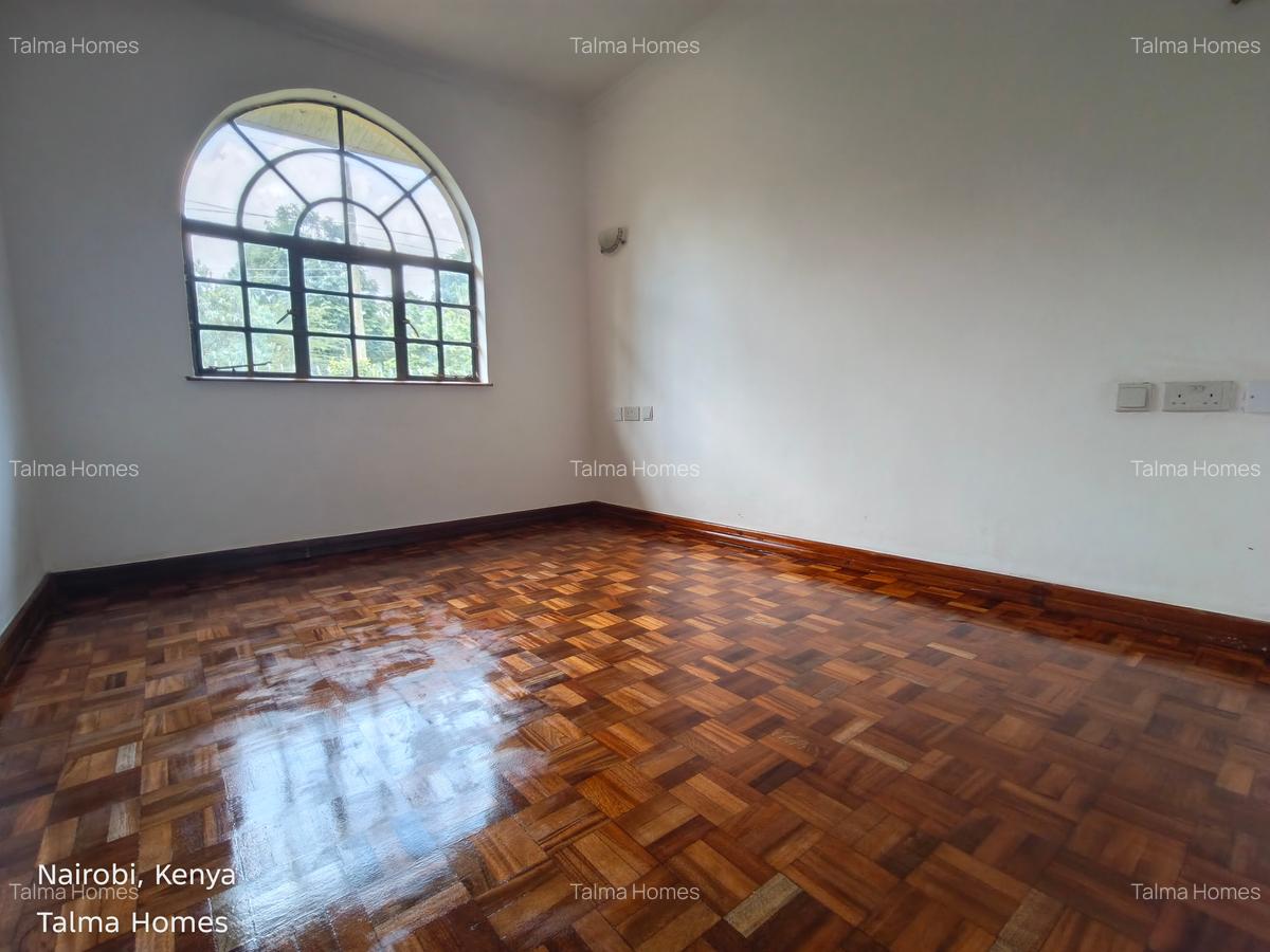 4 Bed Townhouse with En Suite at Loresho Ridge - 11