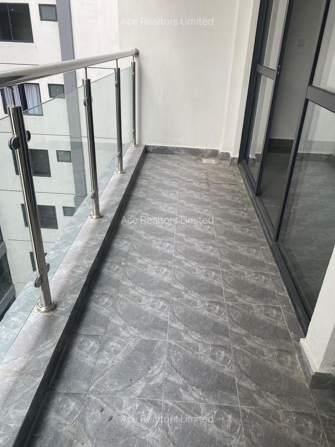 3 Bed Apartment with En Suite at Riverside - 4