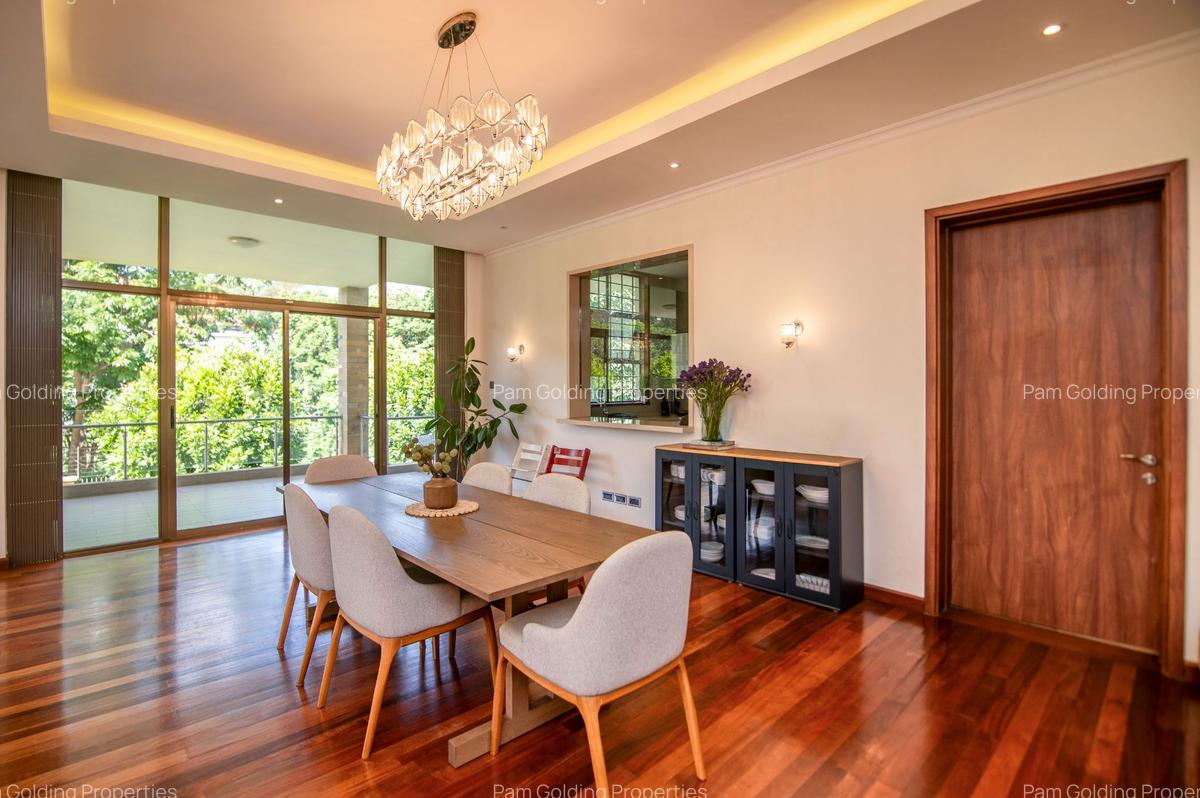 5 Bed Townhouse with En Suite in Nyari - 4