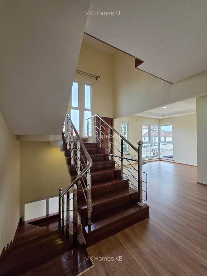 4 Bed Townhouse with En Suite at Runda - 11