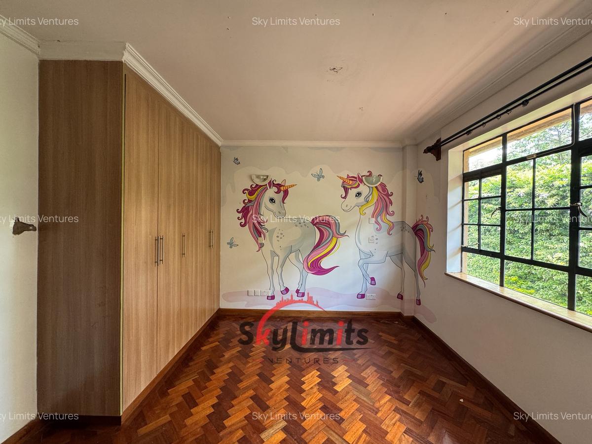 4 Bed Townhouse with En Suite in Kitisuru - 11