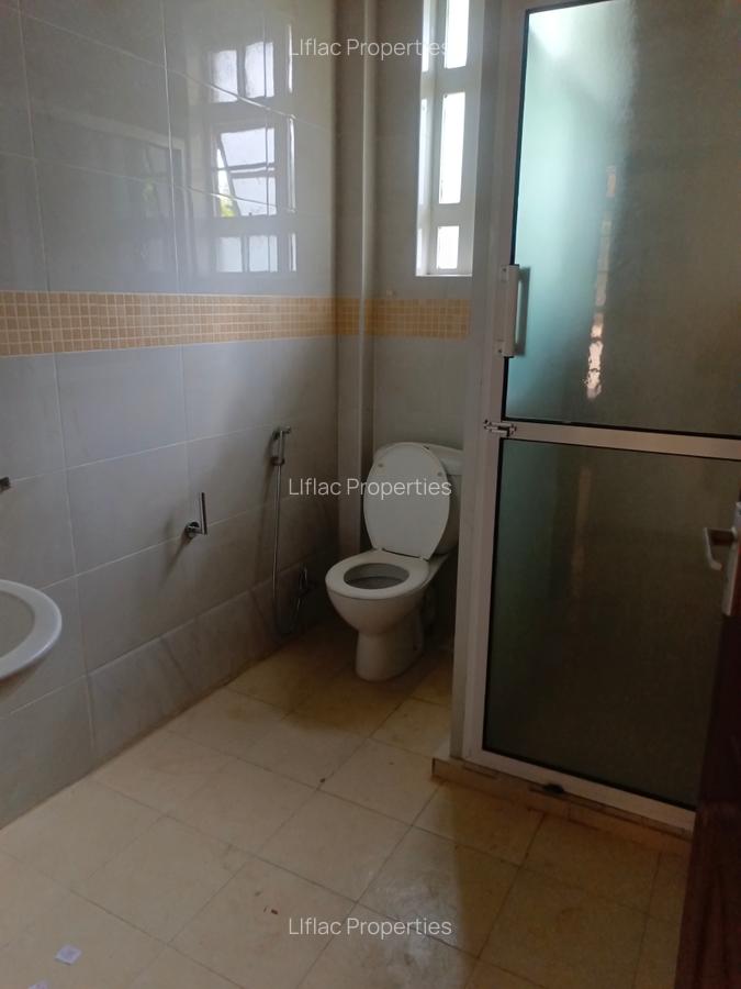 1 Bed House with En Suite in Runda - 15