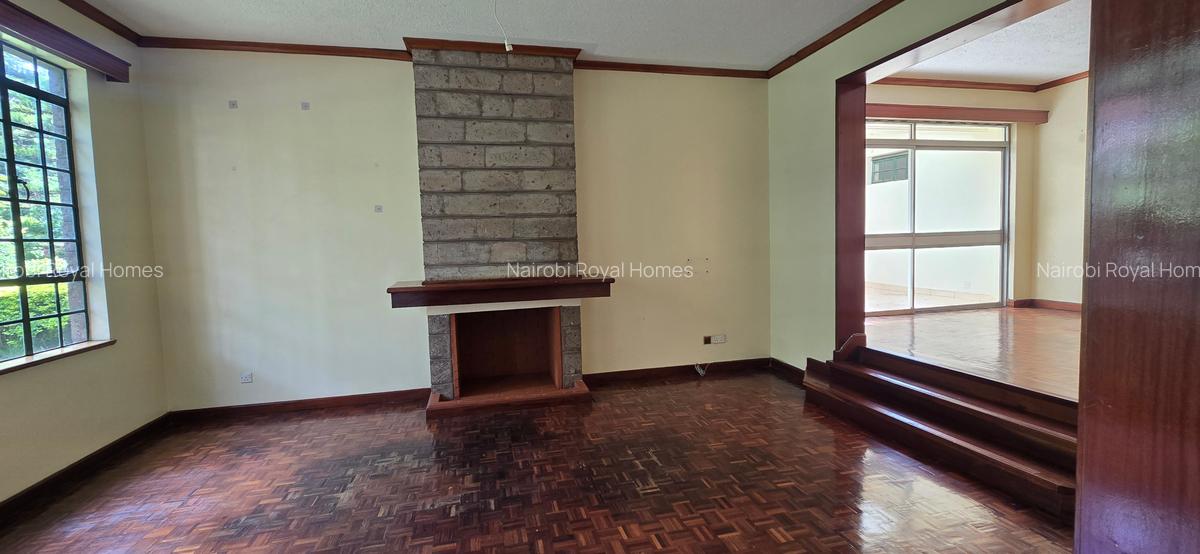 4 Bed Townhouse with En Suite at Brookside Garden - 17