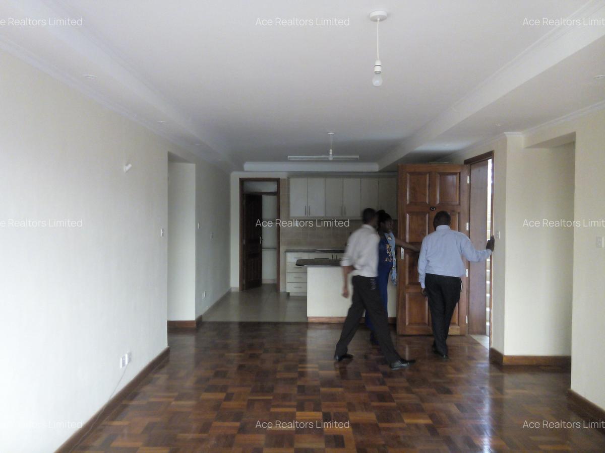 2 Bed Apartment with En Suite at Riverside Drive - 3