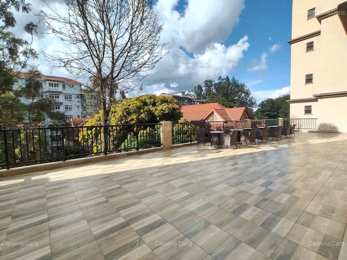 2 Bed Apartment with En Suite at Br - 14