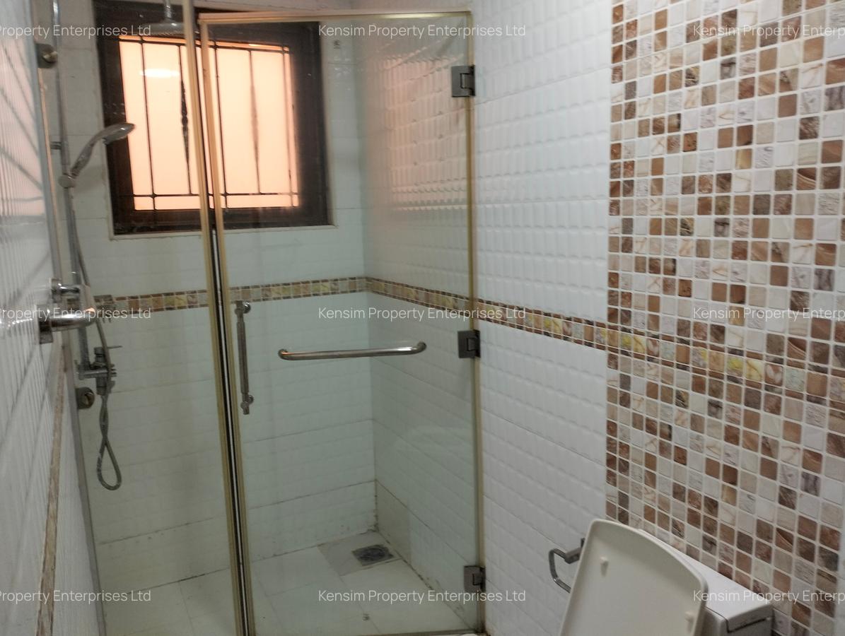 5 Bed Townhouse with En Suite in Lavington - 8