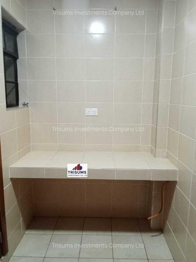 2 Bed Apartment with En Suite at Prp7+494 - 14