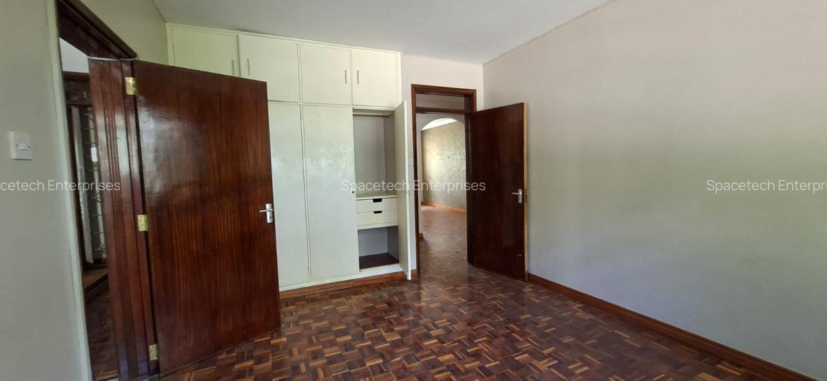 5 Bed House with Staff Quarters in Nyari - 5