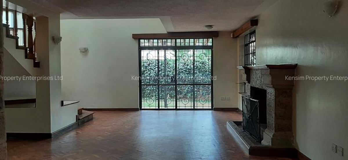 4 Bed Townhouse with En Suite in Spring Valley - 5