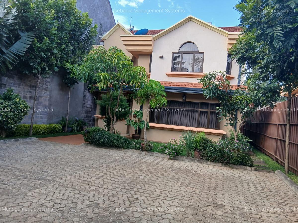 4 Bed Townhouse with En Suite at Panafric Avenue - 1