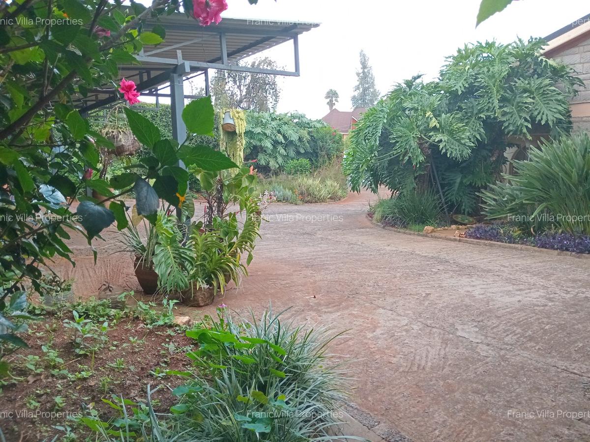 3 Bed House with En Suite at Runda - 2