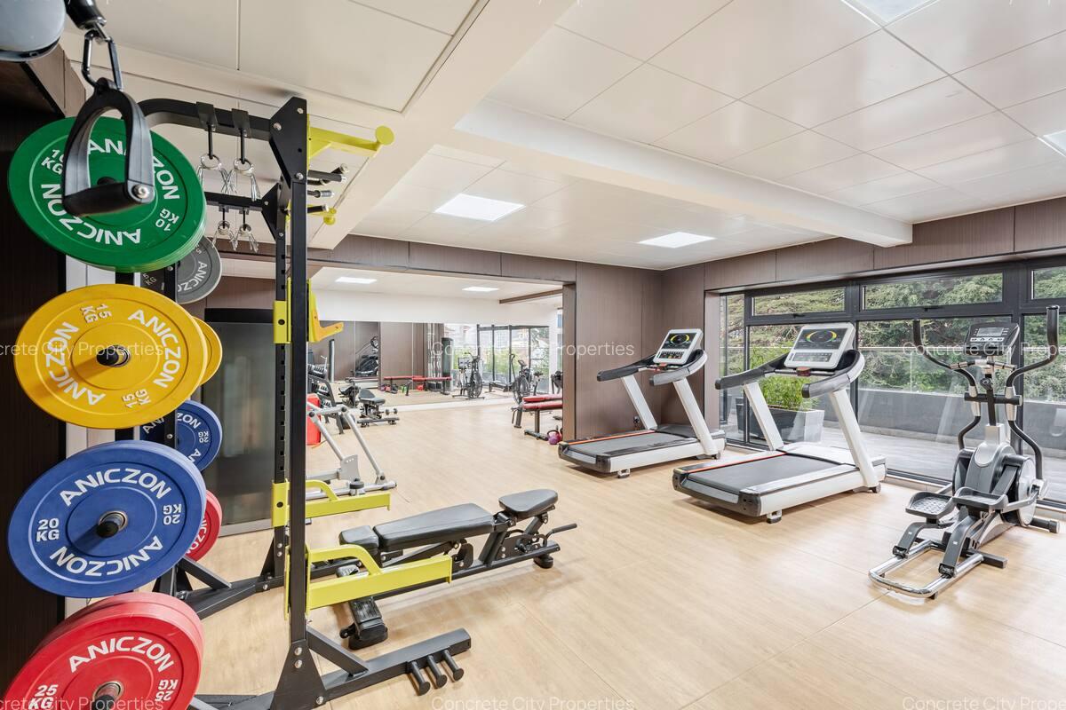 Serviced 2 Bed Apartment with En Suite at George Padmore Road - 3