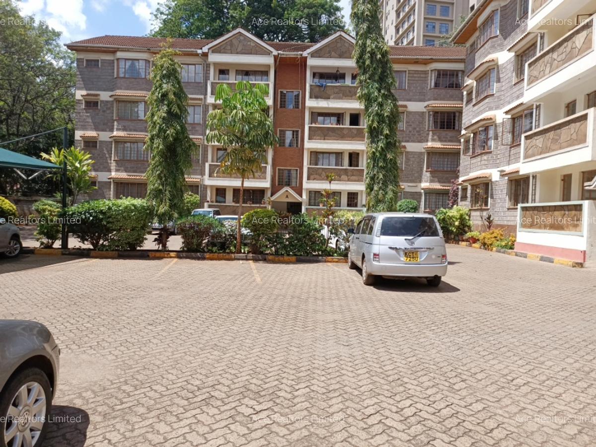 3 Bed Apartment with En Suite at Westlands Avenue - 11