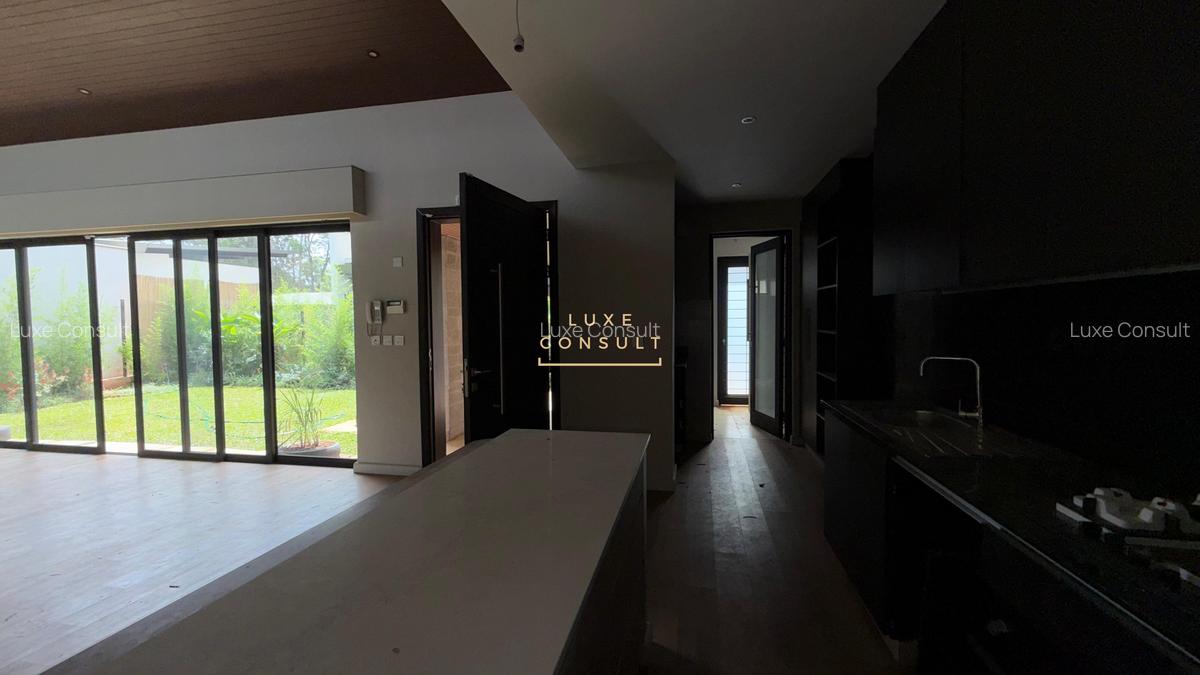 3 Bed Townhouse with En Suite in Kiambu Road - 3