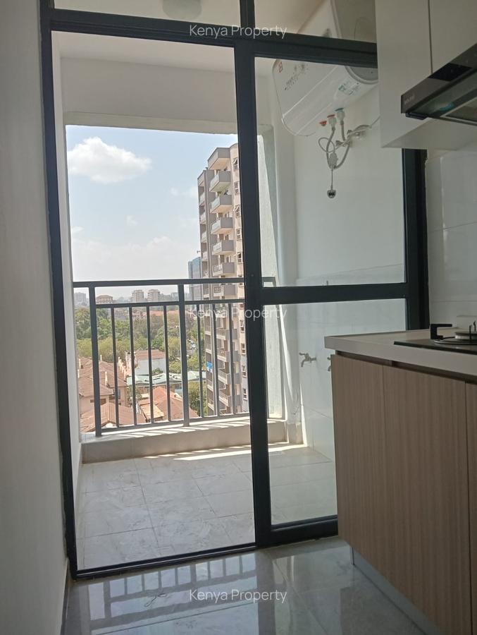 2 Bed Apartment with En Suite in Kilimani - 5
