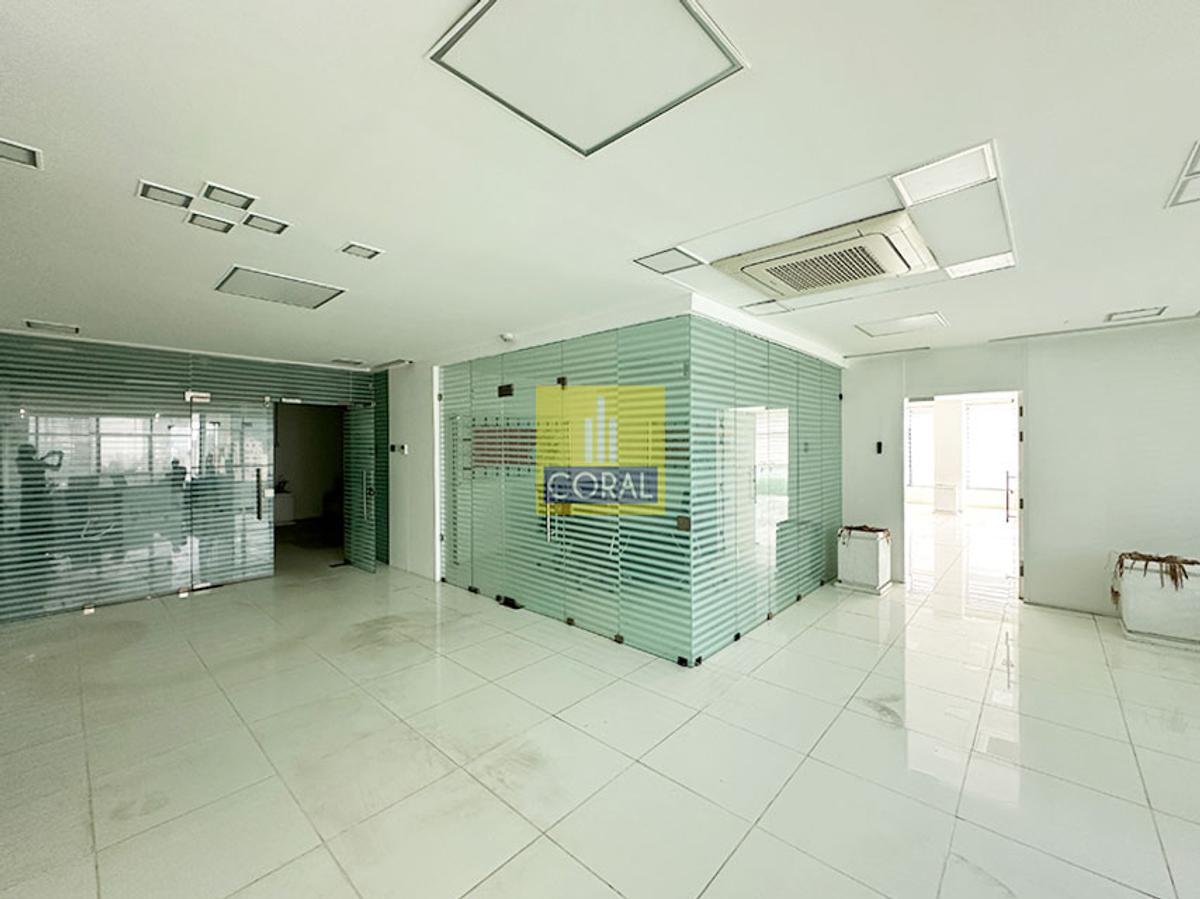 3,762 ft² Office in Westlands Area - 10