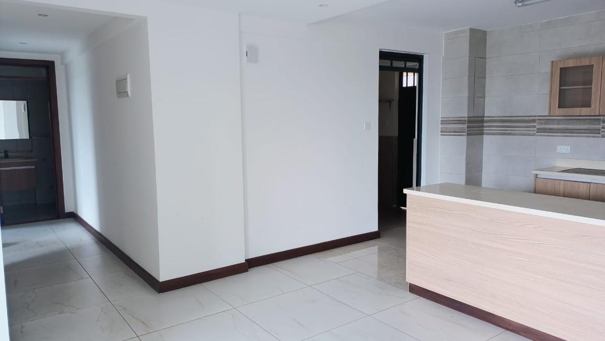 2 Bed Apartment with En Suite in General Mathenge - 14