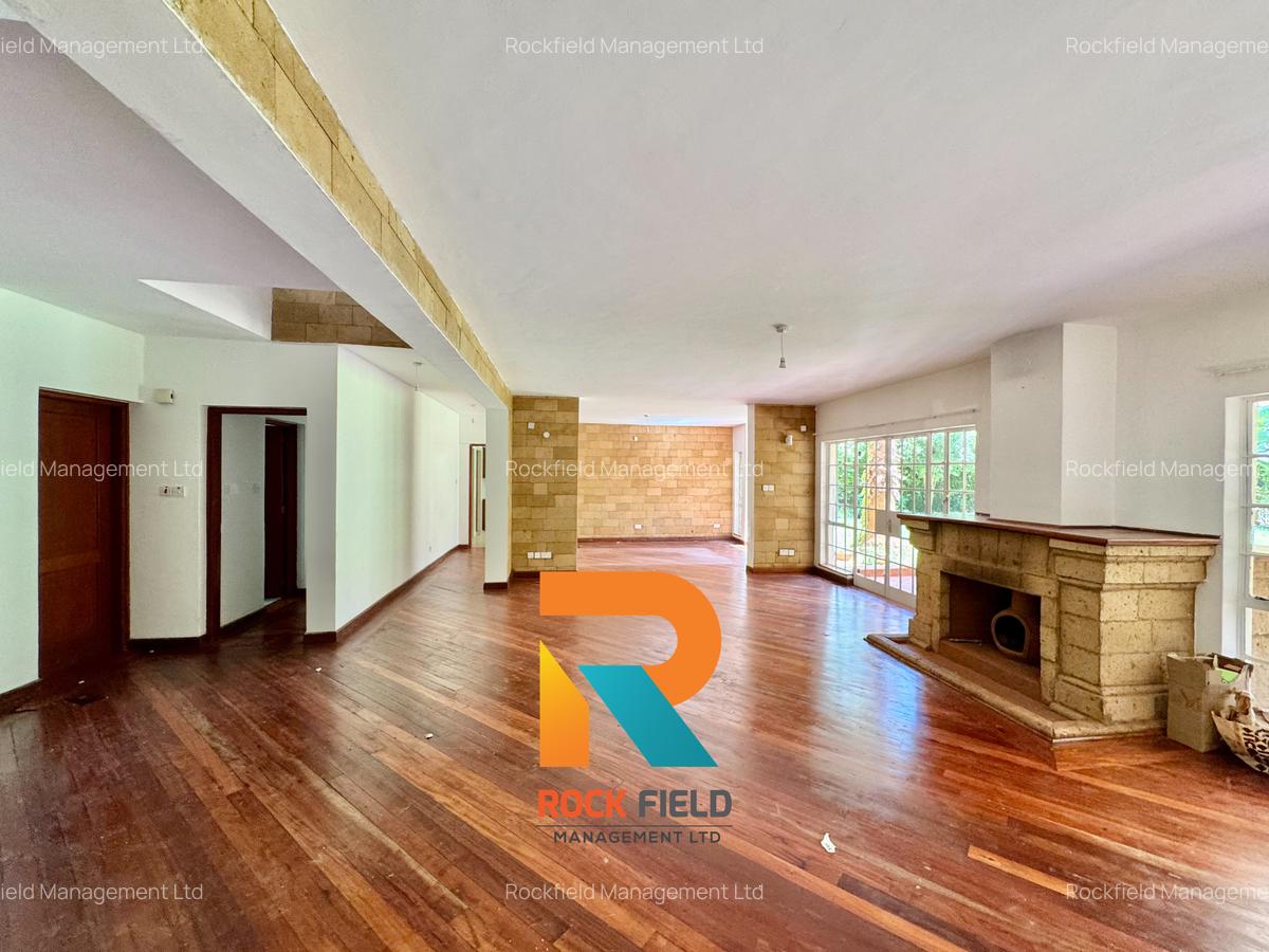 5 Bed Townhouse with En Suite in Rosslyn - 6