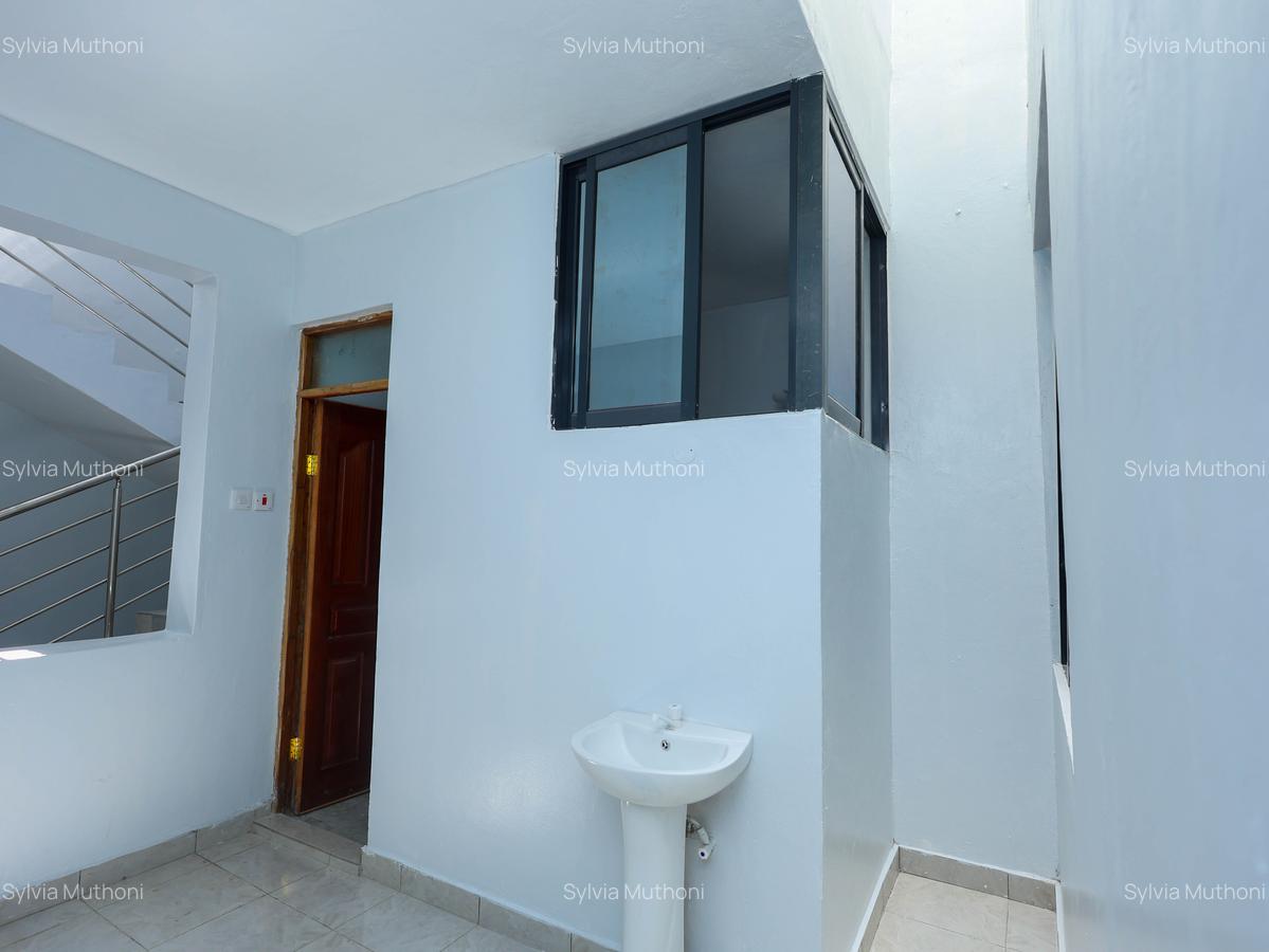 4 Bed Townhouse with En Suite at Twiga Road - 11