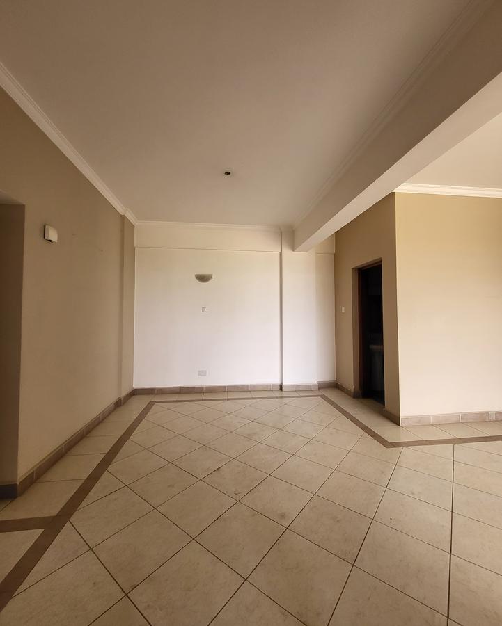 3 Bed Apartment with En Suite in South C - 13