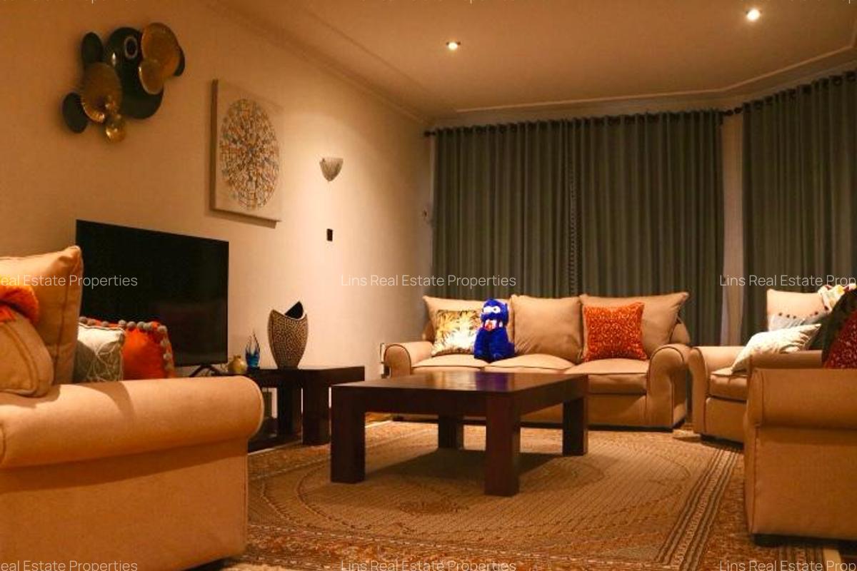 4 Bed Townhouse with En Suite in Brookside - 18