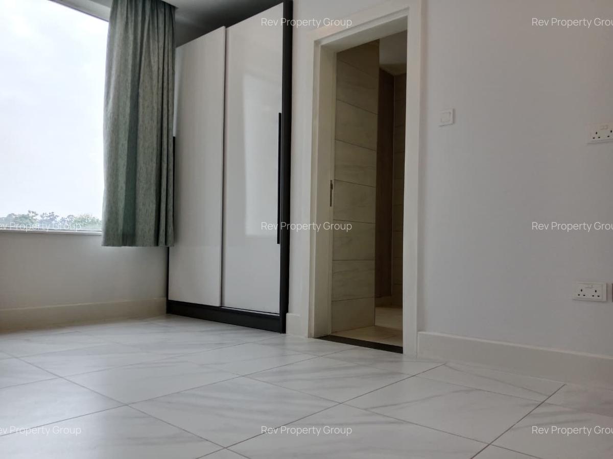 Serviced 2 Bed Apartment with En Suite in Westlands Area - 12