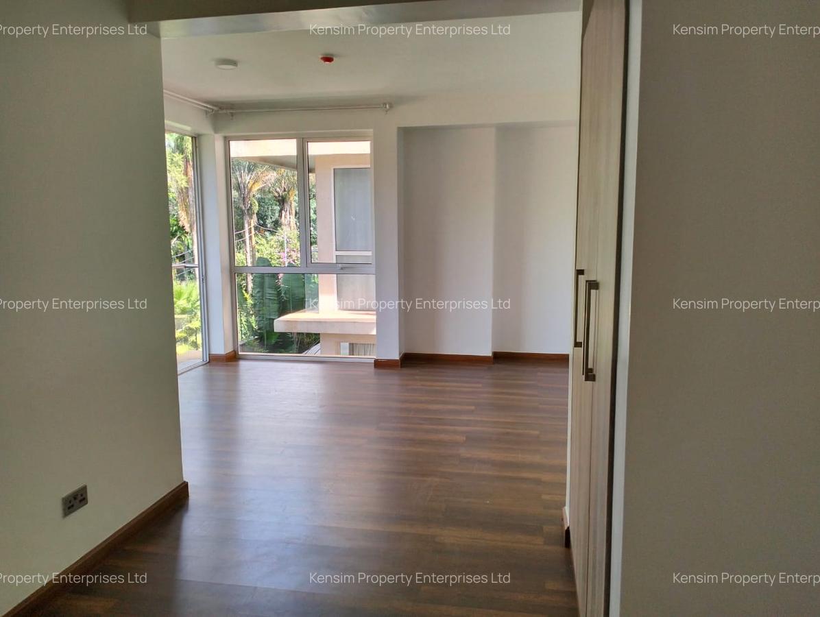 4 Bed Townhouse with En Suite in Lavington - 14