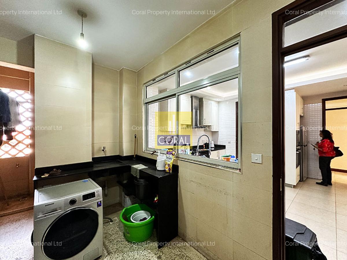 3 Bed Apartment with En Suite in Parklands - 14