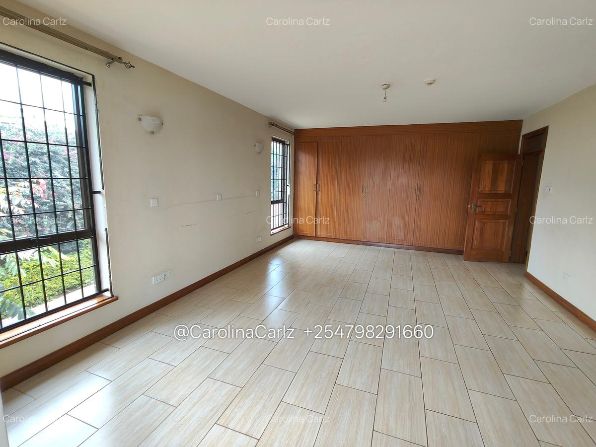 4 Bed Townhouse with En Suite at Runda - 16