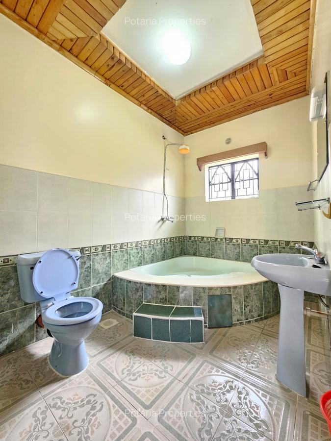 2 Bed House with En Suite in Runda - 12