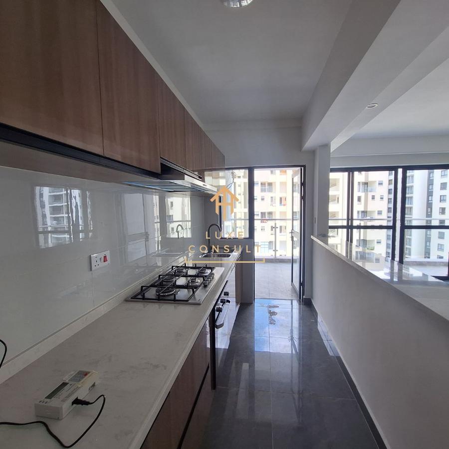 2 Bed Apartment with En Suite at Riverside Drive - 6