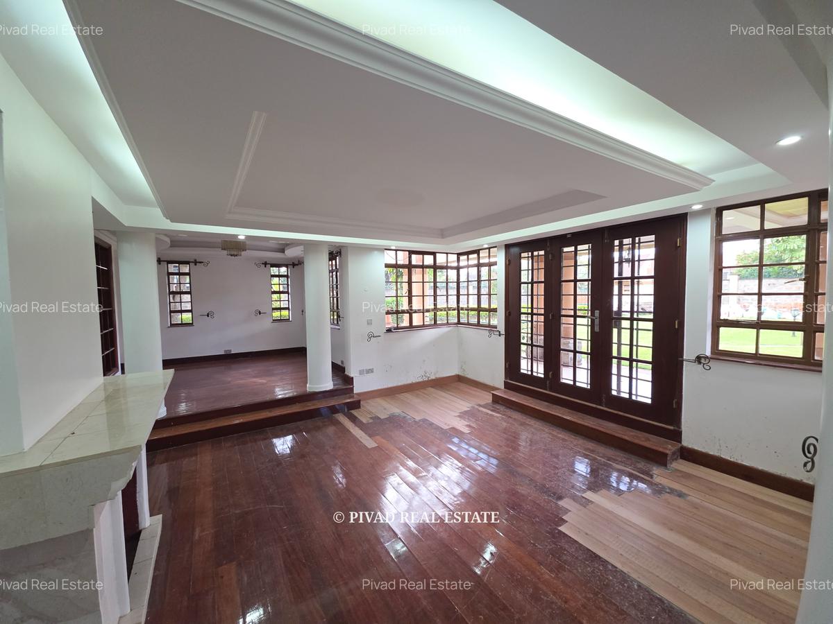 5 Bed House with Swimming Pool in Runda - 4