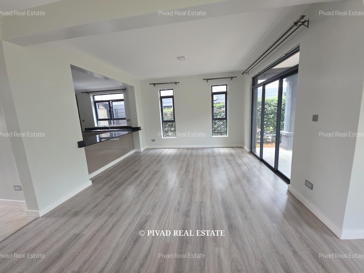 4 Bed Townhouse with Swimming Pool in Runda - 12