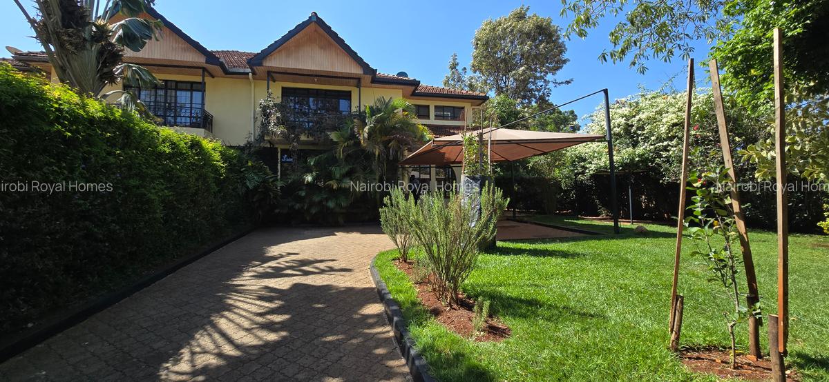 4 Bed Townhouse with En Suite at Lavington Green - 3