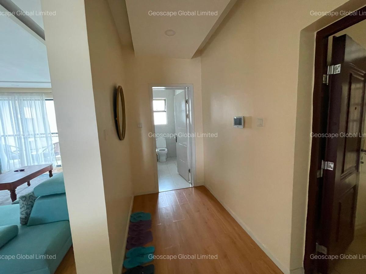 3 Bed Apartment with En Suite in Brookside - 1