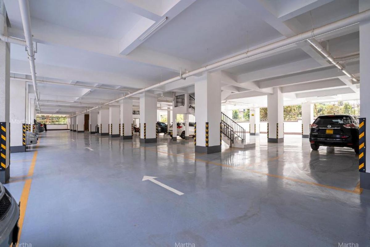 Serviced 1 Bed Apartment with Swimming Pool at Sports Rd - 19