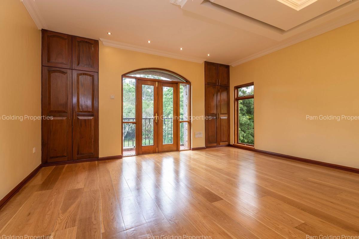 5 Bed House with En Suite in Karen - 14